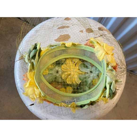 Floral Fascinator/Hat 1950s/1960s - Picture 10 of 10